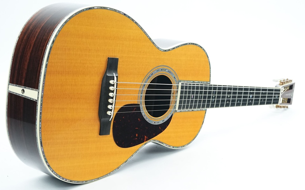 Martin Custom Shop 045 12 Fret Joan Baez Indian Rosewood Sitka